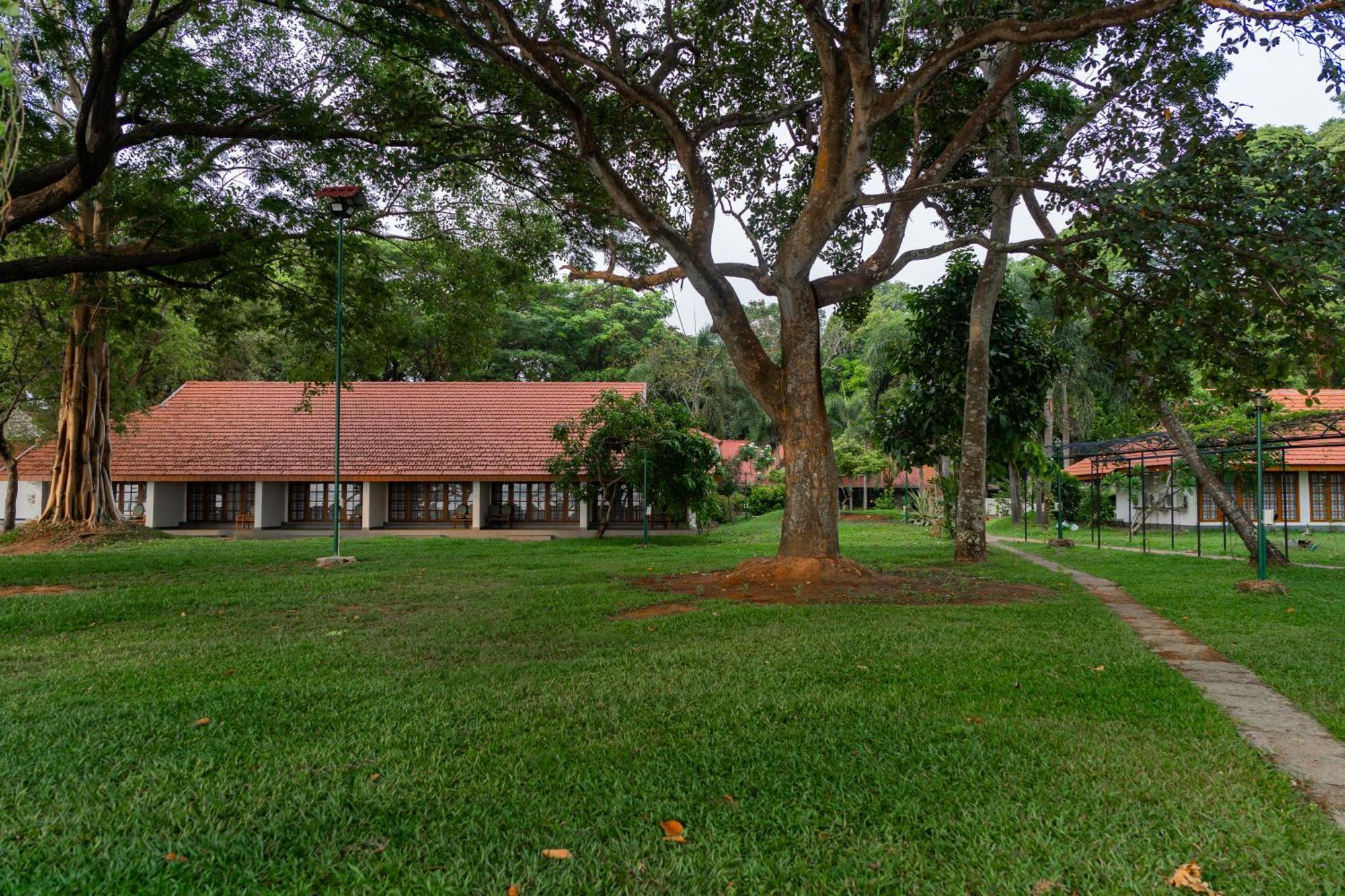 Ktdc Kumarakom Gateway Resort Alappuzha Esterno foto